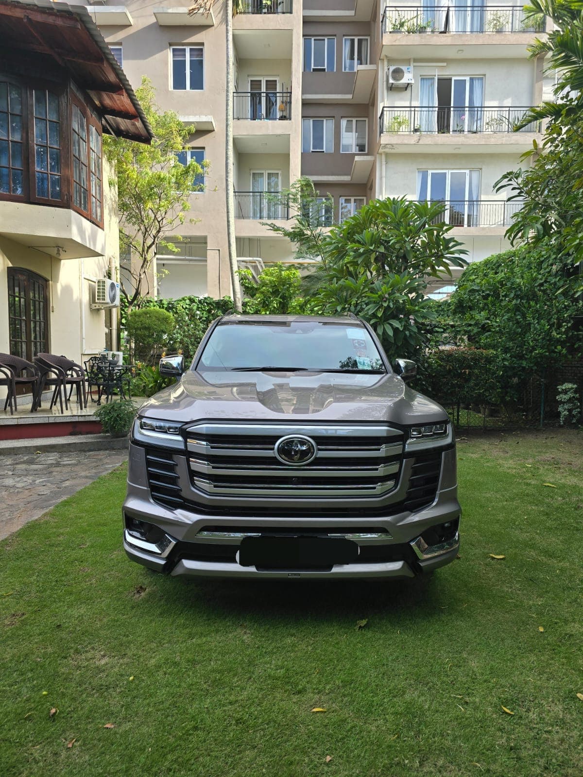 TOYOTA Land Cruiser 2023